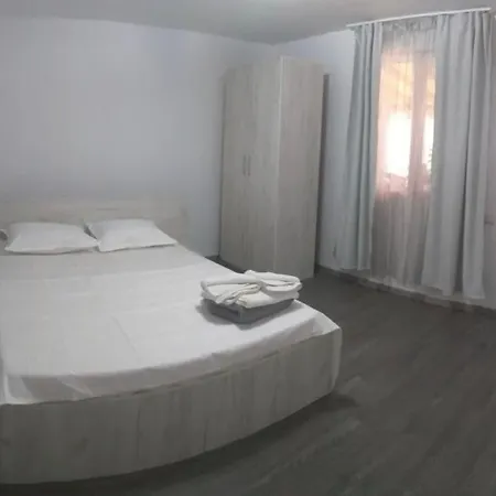 Vila Eduard Εξοχικό σπίτι *